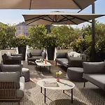 Hotel Avani Palazzo Moscova 4*
