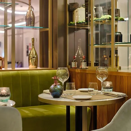 Hotel Avani Palazzo Moscova -previously Nh Palazzo Moscova- 4*