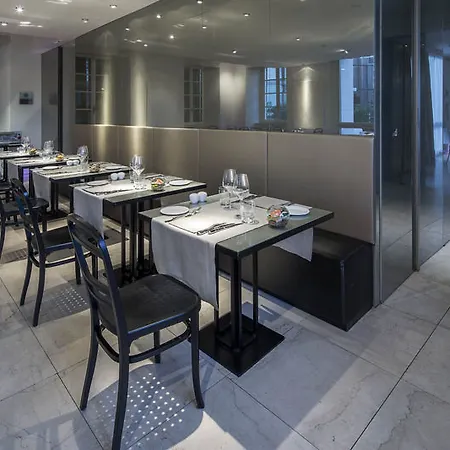 Nh Palazzo Moscova Hotel