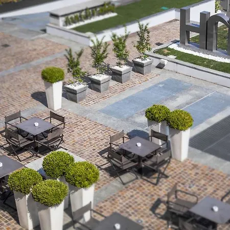 מלון Avani Palazzo Moscova -previously Nh Palazzo Moscova- מילאנו