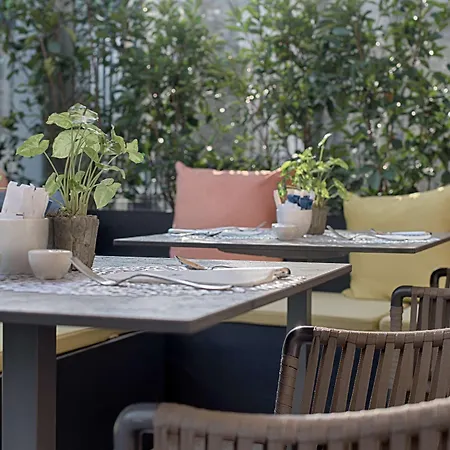 Hotel Avani Palazzo Moscova -previously Nh Palazzo Moscova-